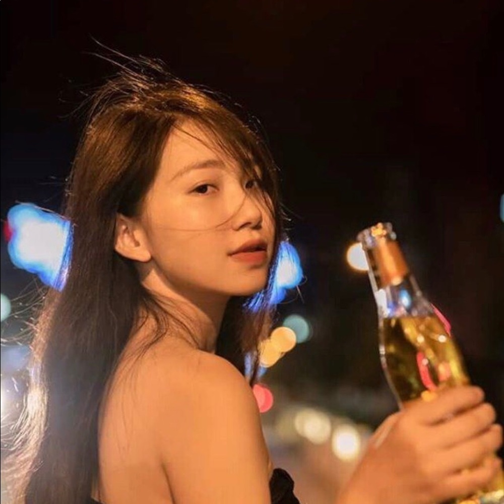 Meet your Posher, Hong